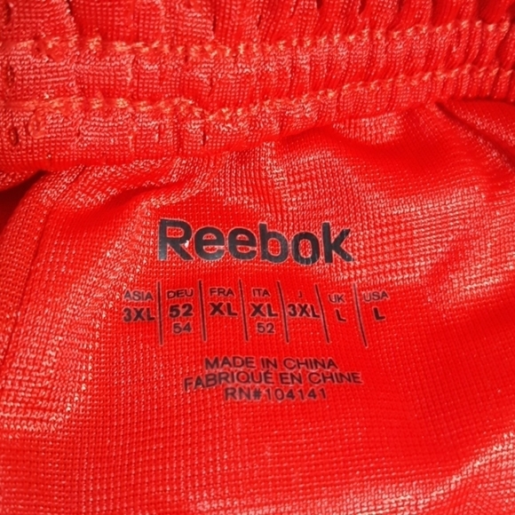 Reebox 10" mesh red shorts new large - Picture 4 of 4